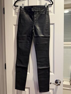 White House Black Market Black Coated Skinny Jeans NWT Size 00